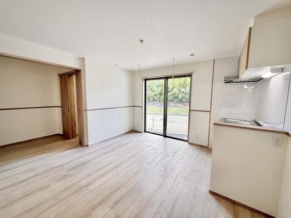 シャイニングパレス宮城野原の物件内観写真